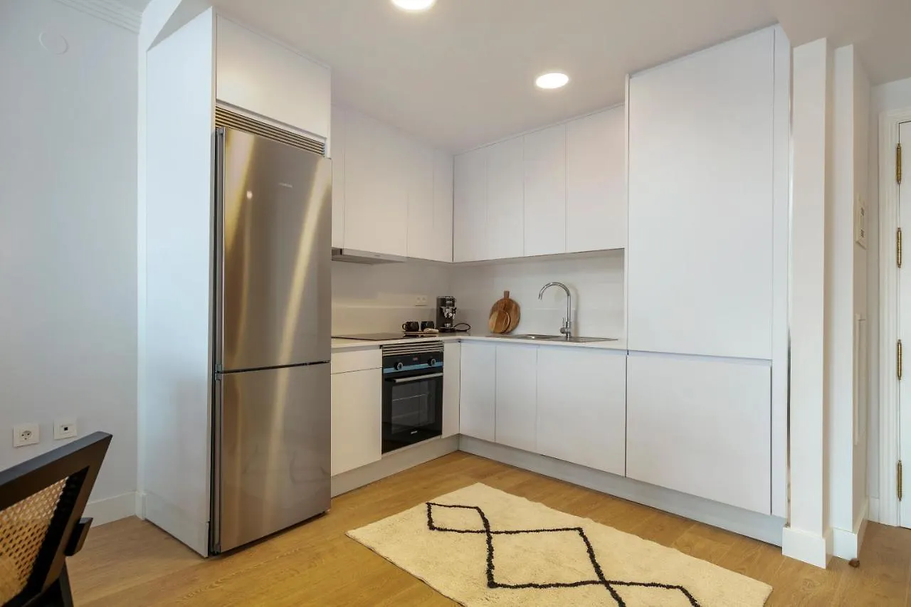 דירה מארבלה Stunning Renovated Apt Golden Banus! Rdr254