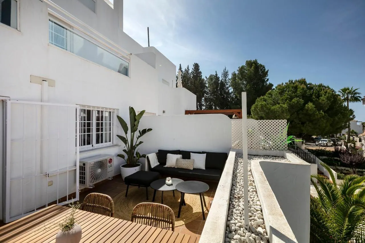 מארבלה Stunning Renovated Apt Golden Banus! Rdr254 0*,